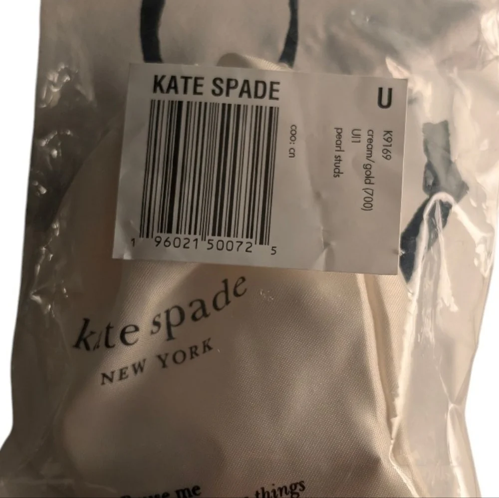 New NWT Kate Spade New York ♠️ blushing bloom open cuff hinged gold bracelet - Picture 9 of 9